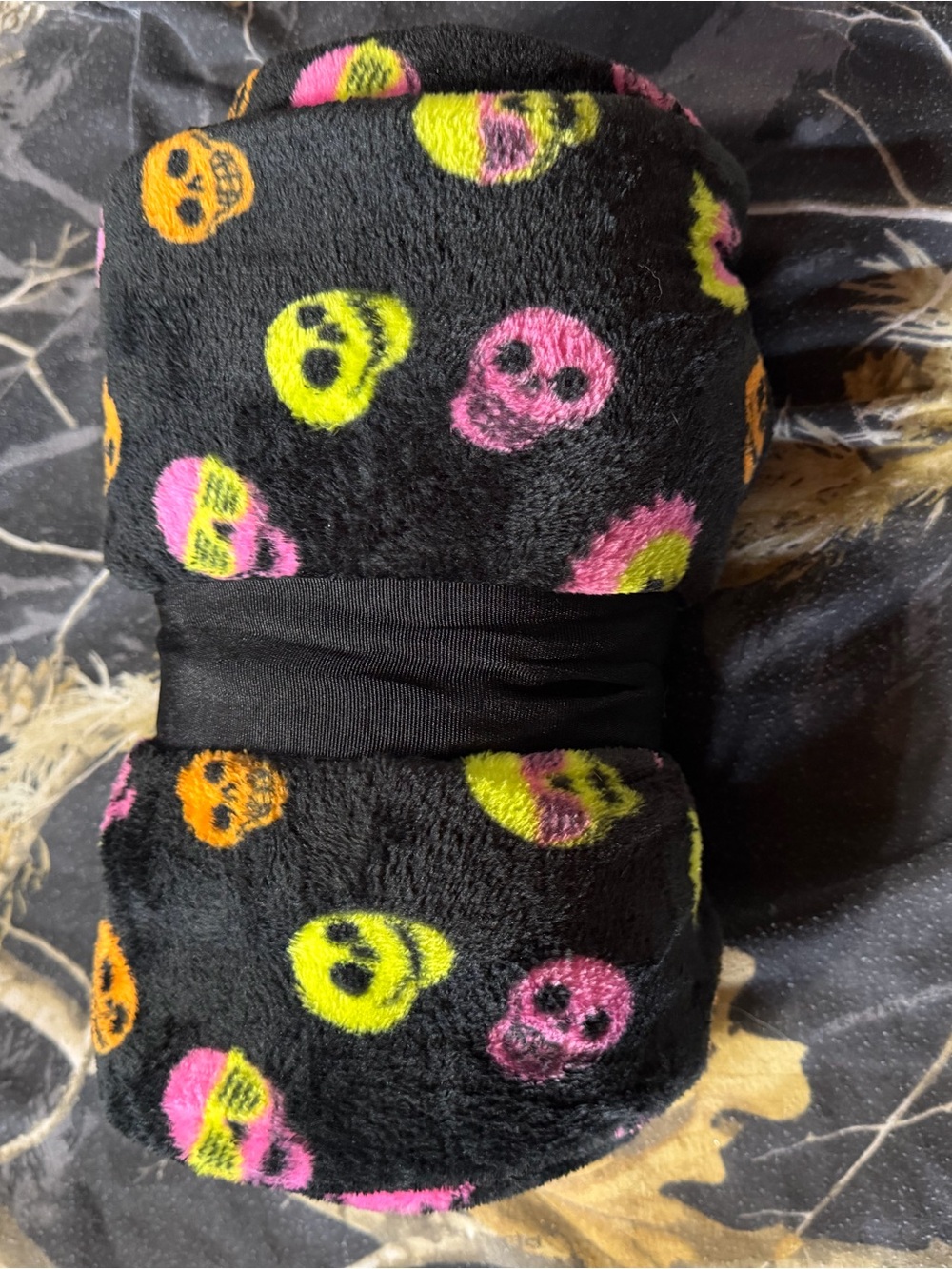 Black Plush Throw Blanket